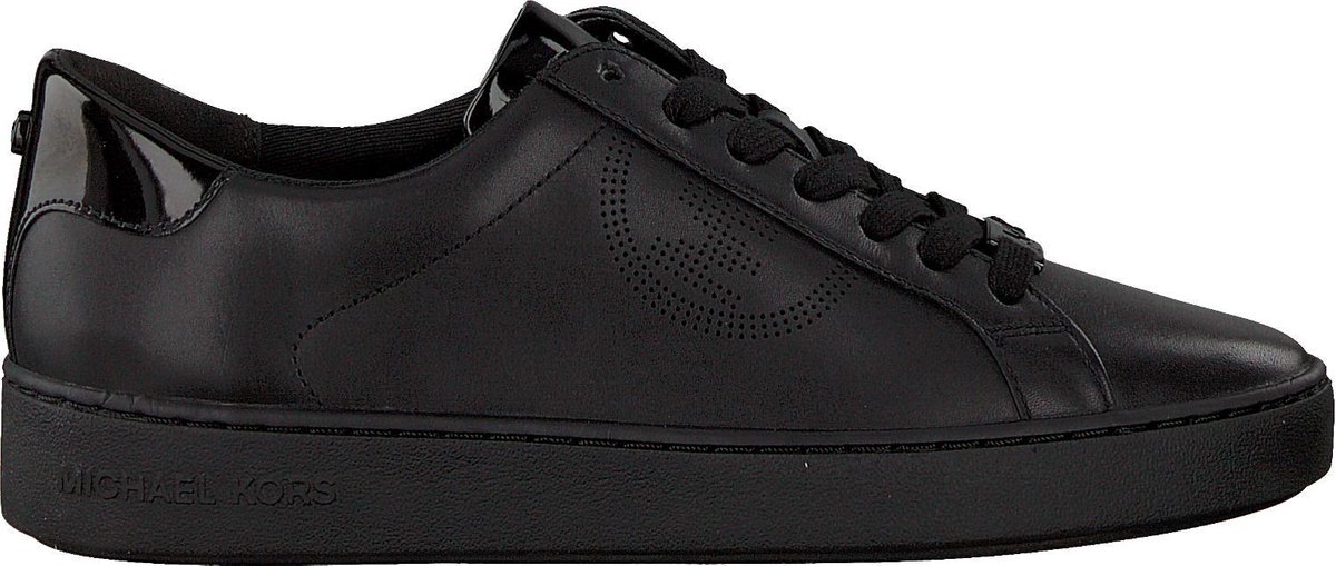 sneaker, zwart, leer, laag model, perforatie logo