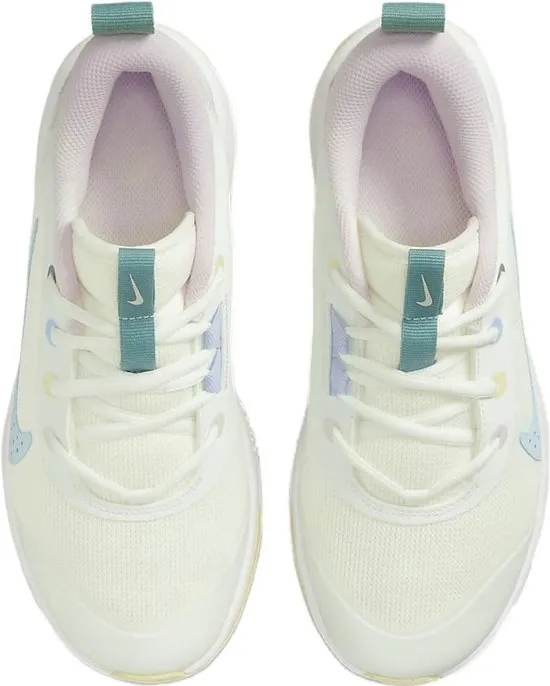 Nike Omni Multi-Court - maat 38- Sportschoenen Unisex