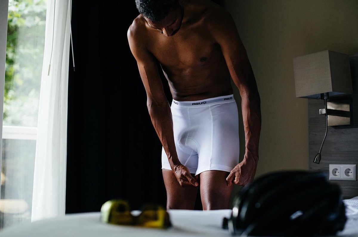 AGU - Maat M - Underwear Fietsonderbroek met Zeem Essential Heren - Zwart