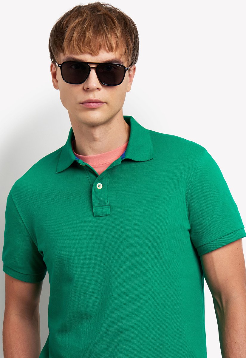 T-shirt, Accessoires, Zonnebril, Shirt, Persoon, T-shirt, Accessoires, Zonnebril, Shirt, Persoon