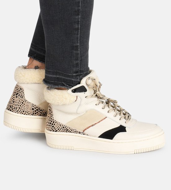 hoge sneaker, wollen kraag, luxe sneaker, lederlook, spikkelpatroon