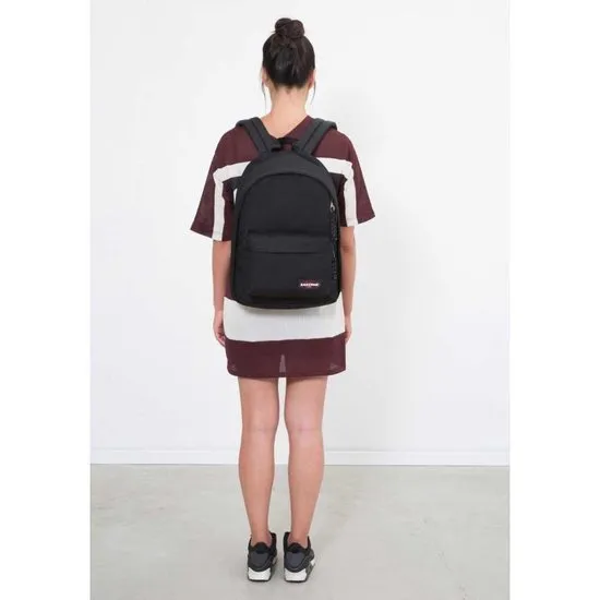 Eastpak BACK TO WORK Rugzak, 26 Liter, 15 inch laptopvak - Black