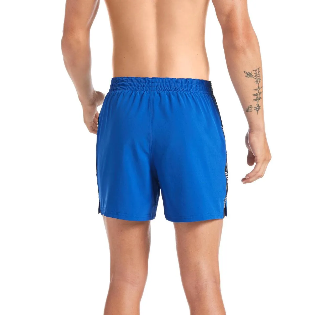 Kleding, Korte broek, Zwembroek, Huid, Tatoeage