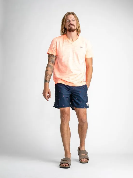 Kleding, Korte broek, Persoon, Tatoeage, Sandaal
