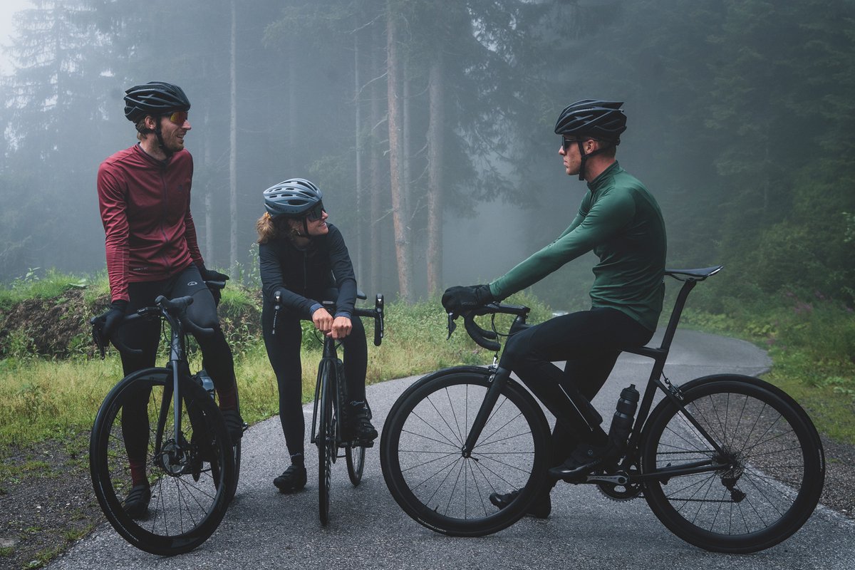 Rogelli Maat S Essential Fietsshirt - Lange Mouwen - Dames - Zwart