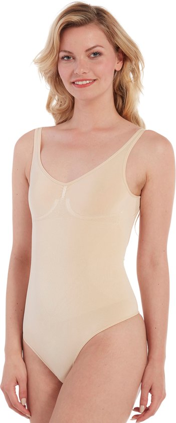 MAGIC Bodyfashion - Maat M - Body Low Back Body Latte