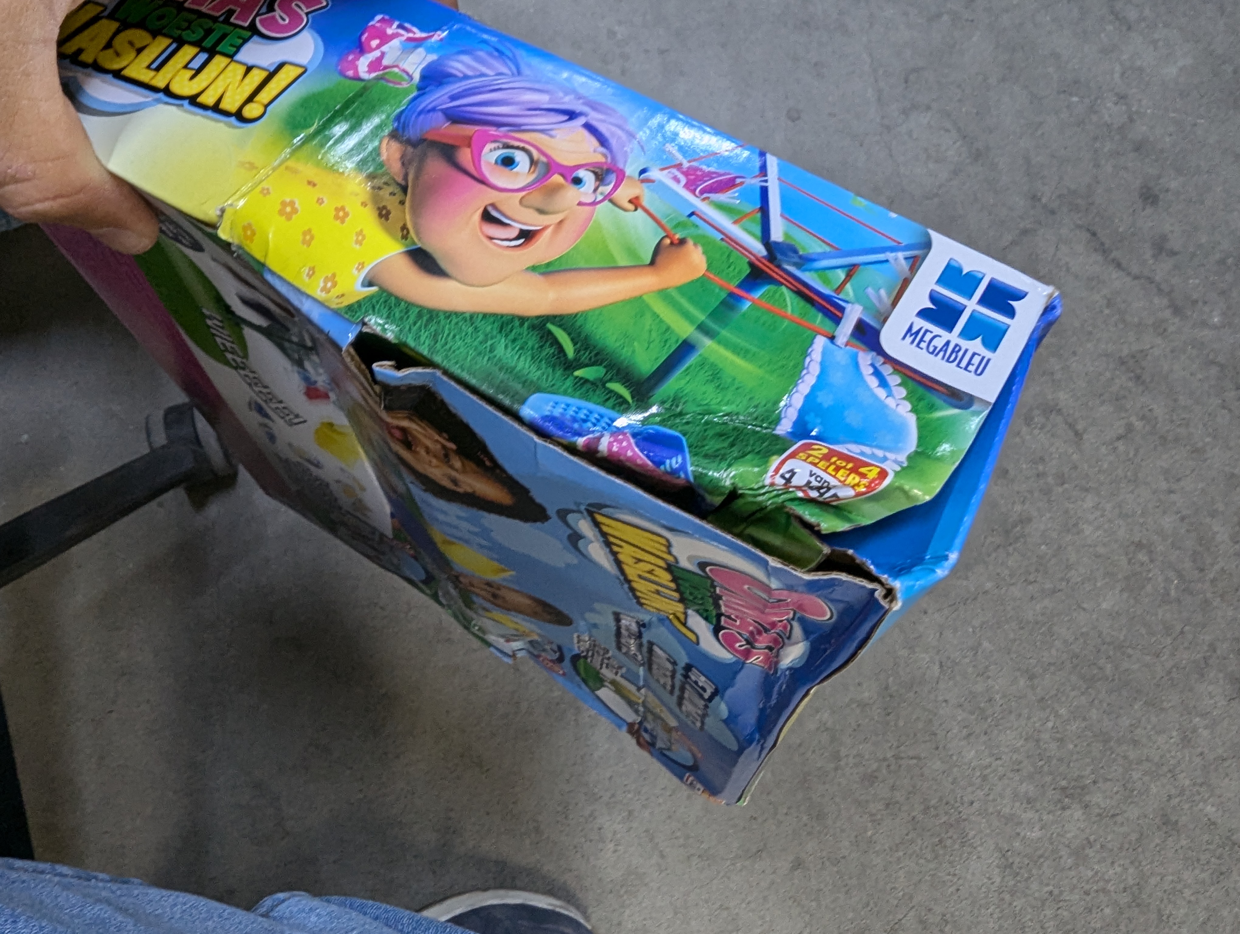 Oma's Woeste Waslijn - Actiespel - Spelletjes voor Kinderen - Met Draaiende Waslijn