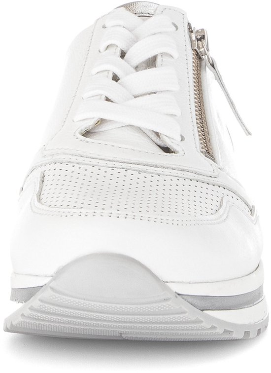 sneaker, witte sneaker, riempas, veters, rits