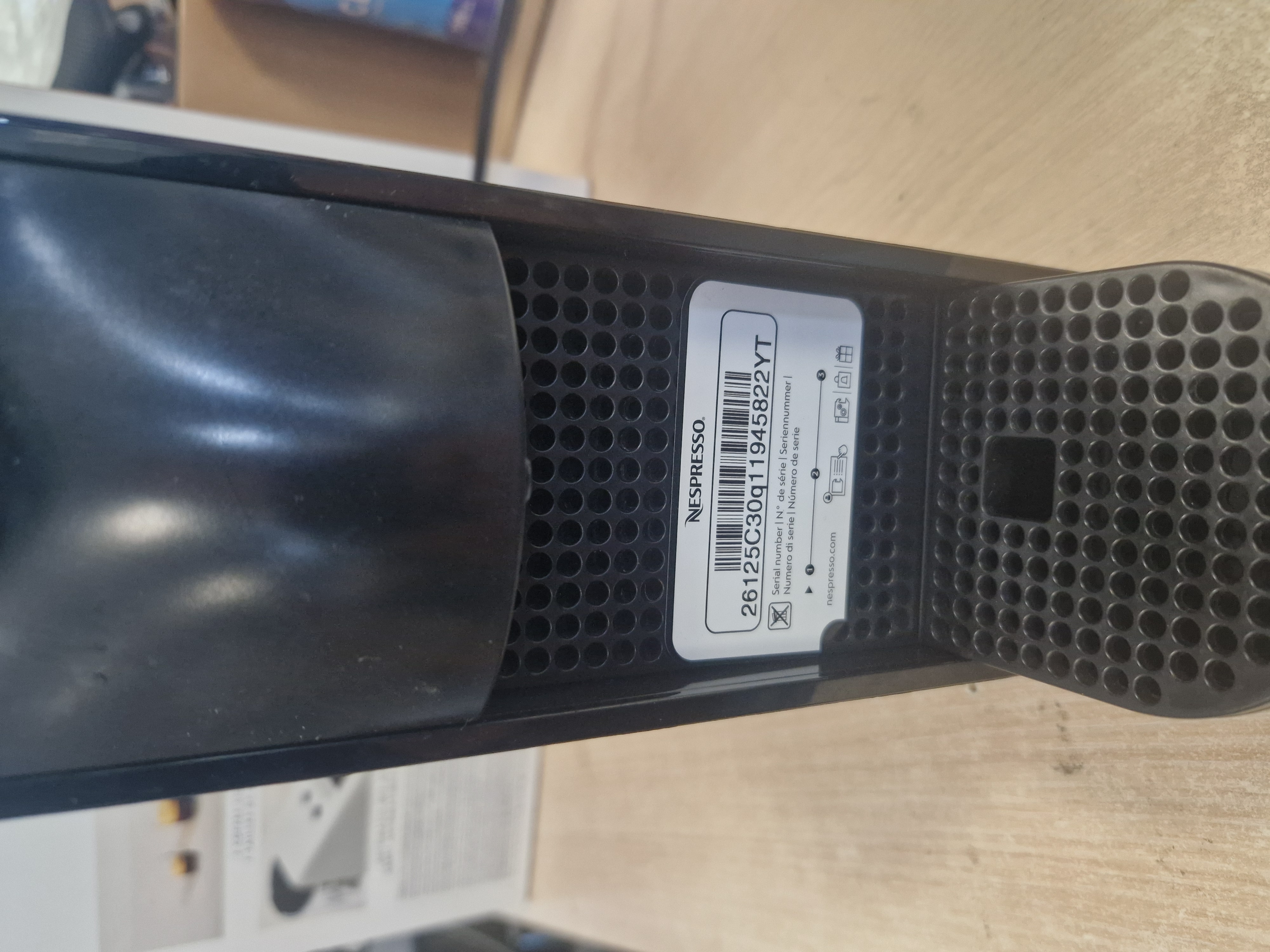 Krups Nespresso Essenza Mini XN110 - Koffiecupmachine - Black