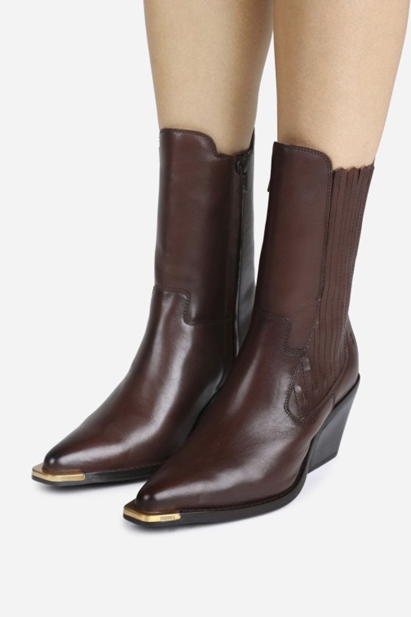 bruine boots, kniehoge laarzen, leren boots, western stijl, hak blok