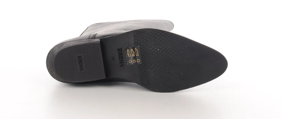laars, laarsen, zwarte boot, elegante laars, rubberen zool