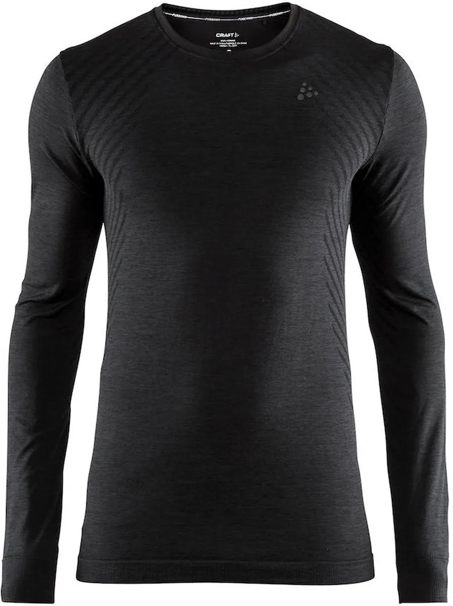 t-shirt, langermouw, zwart, eengerodig, athletisch