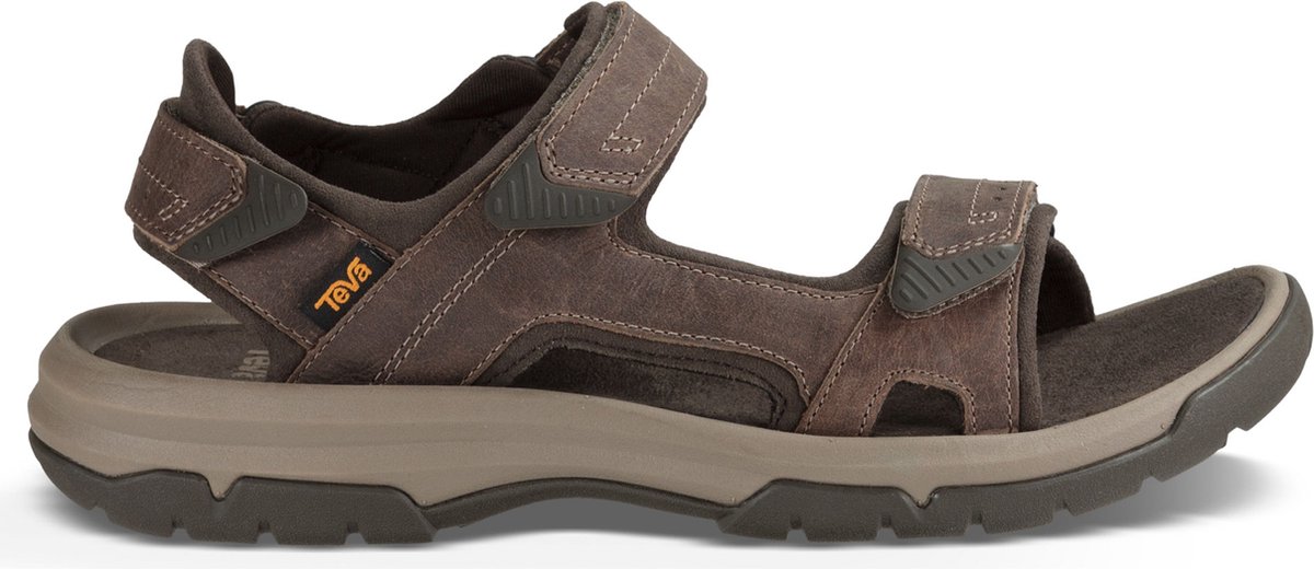 sandales, chaussures de randonnée, couleur marron, bretelles, semelle antidérapante