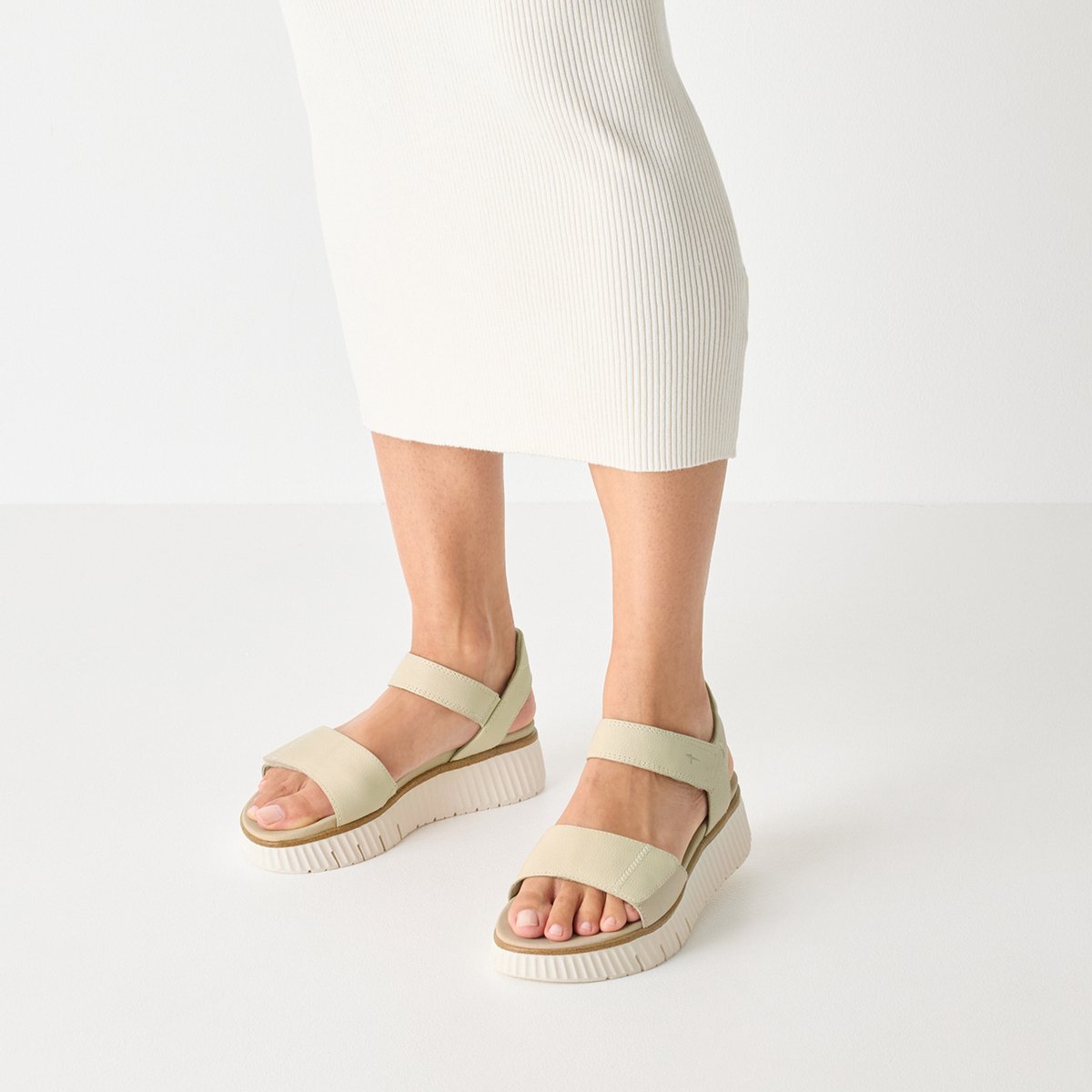 Tamaris - maat 40 - COMFORT Dames Sandaal 8-88720-44