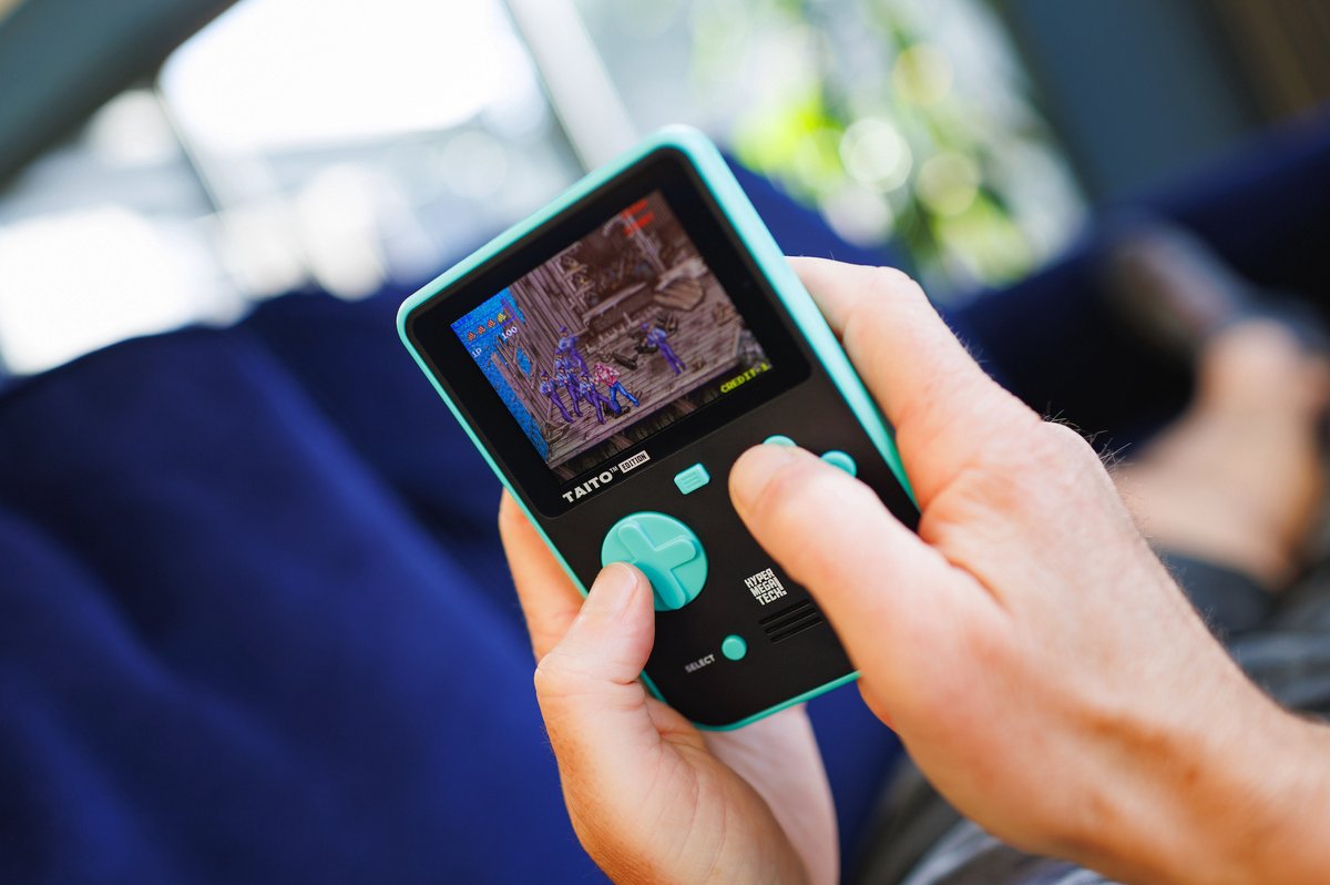 Taito - Super Pocket gaming handheld - 18 games - USB-C opladen - compatibel met Evercade cartridges