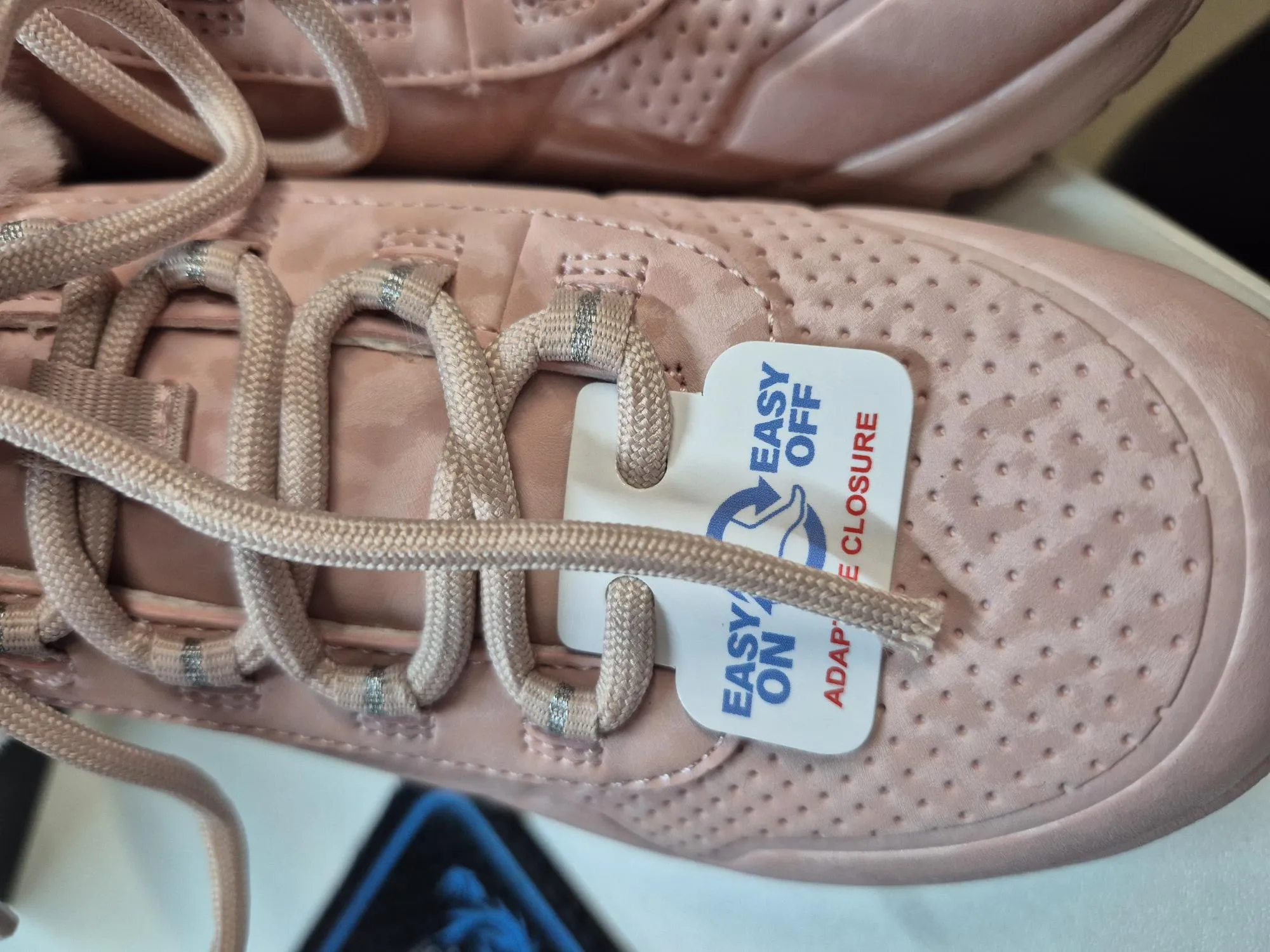 Kleding, Schoeisel, Schoen, Sneaker