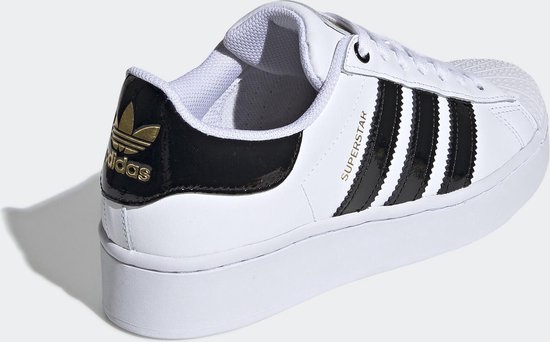 adidas Superstar Bold W. - Maat 40 2/3 - Dames Sneakers - Ftwr White/Core Black/Gold Met