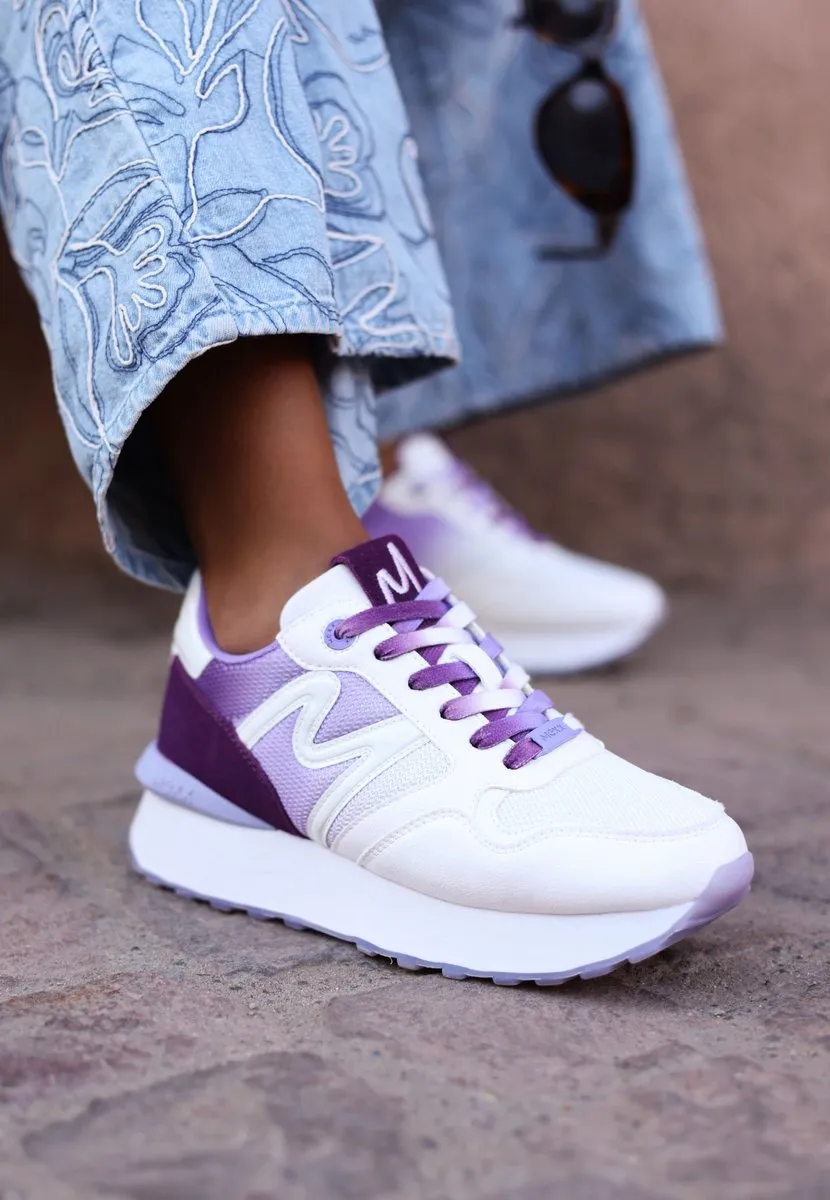 Kleding, Schoeisel, Schoen, Sneaker, Persoon, Kleding, Schoeisel, Schoen, Sneaker, Persoon