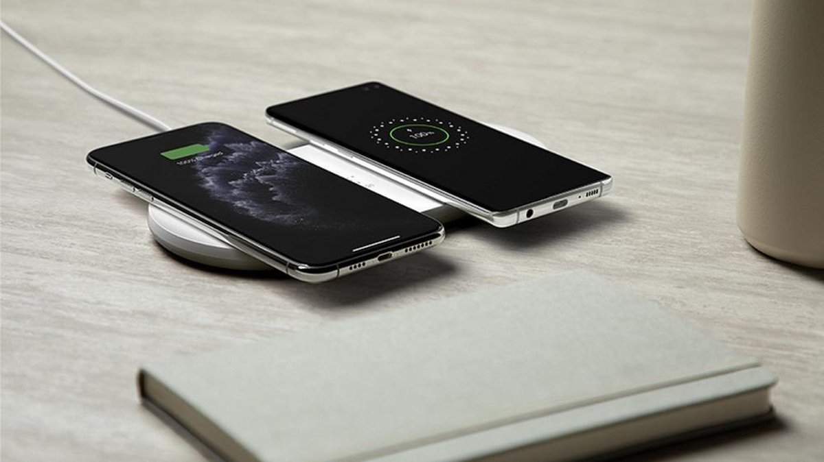 Belkin BOOST↑CHARGE™ - Wireless charger 15W-laadstation - Draadloze oplader twee laadoppervlakken -