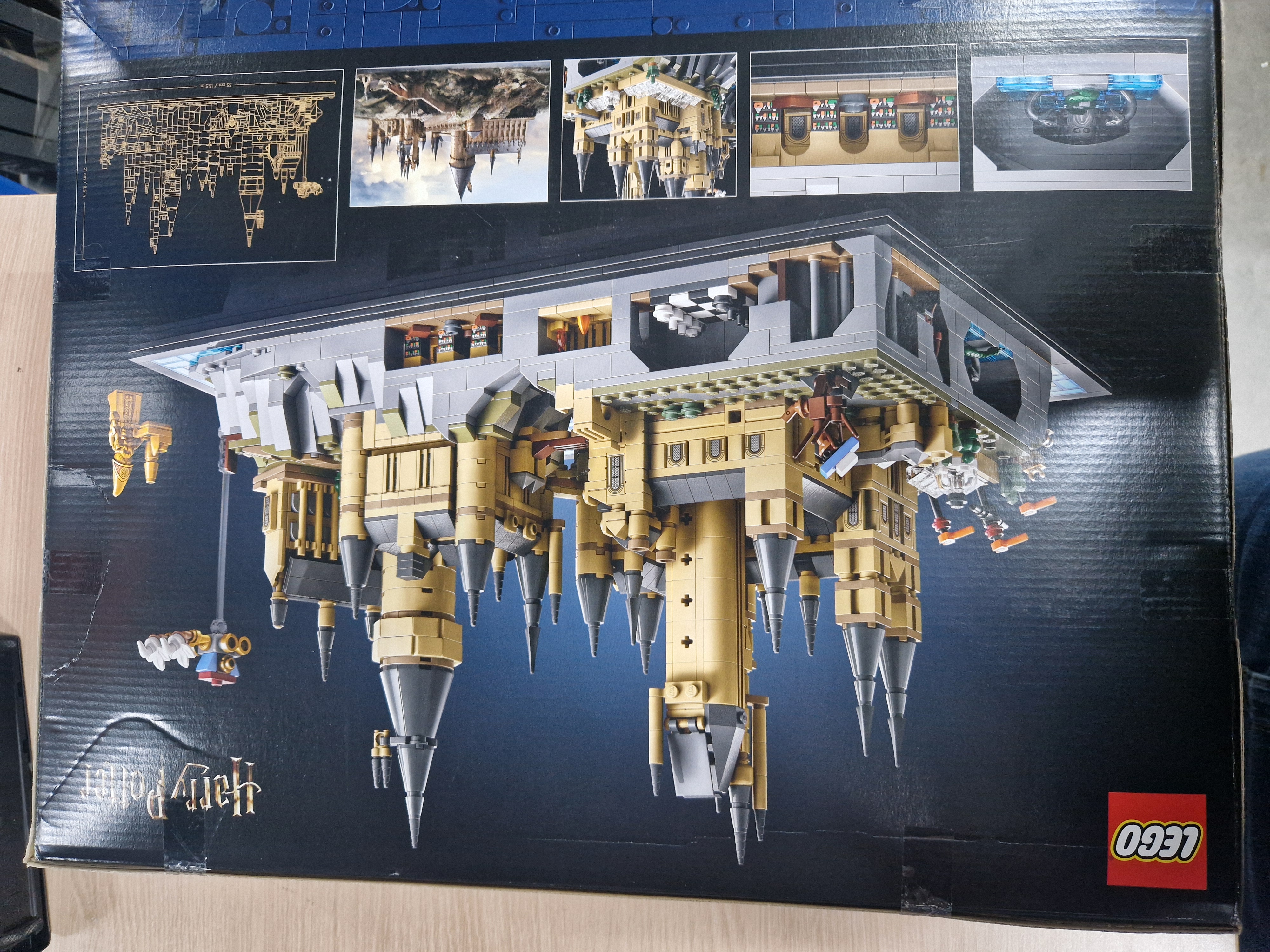 LEGO Harry Potter Kasteel Zweinstein en terrein Grote Set voor Volwassenen - 76419