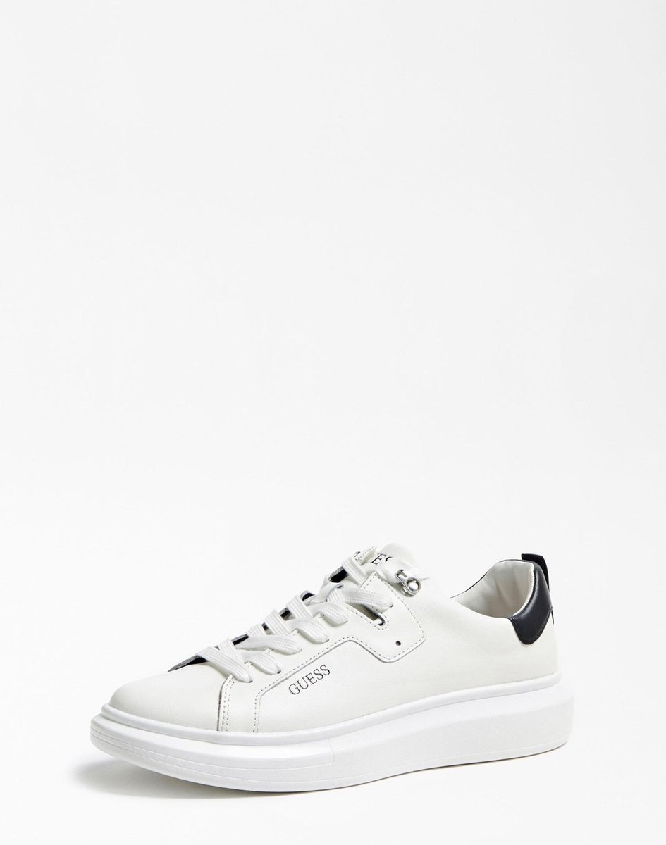 sneaker, witte sneaker, lage schoen, slip-on stijl, GUESS sneaker