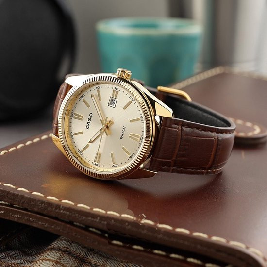 Casio MTP-1302PGL-9AVEF Timeless Collection Heren Horloge