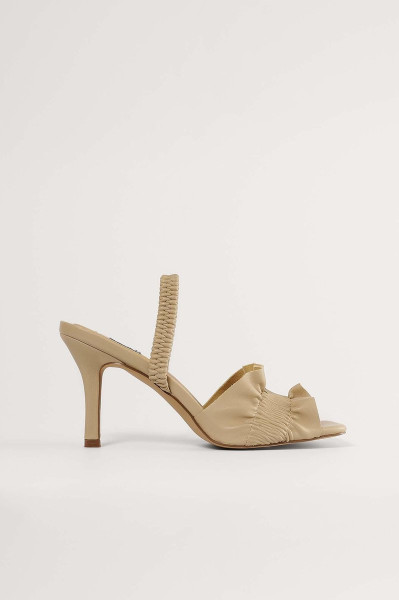 NA-KD - maat 41- Ruffled Vrouwen Sandalen - Beige